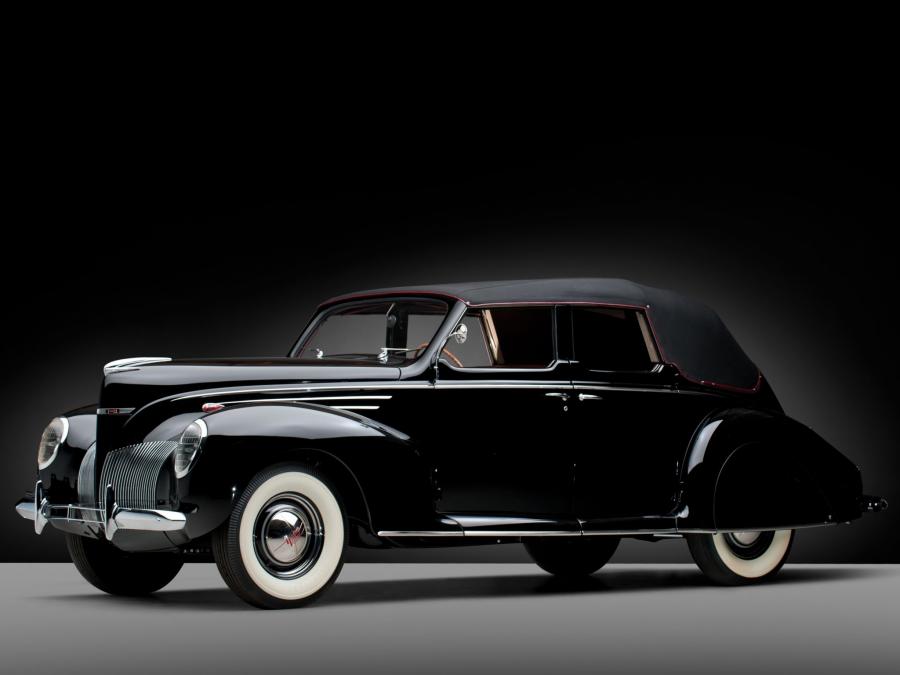  Lincoln Zephyr Convertible Sedan 1939 года  (фото 9 из 22)